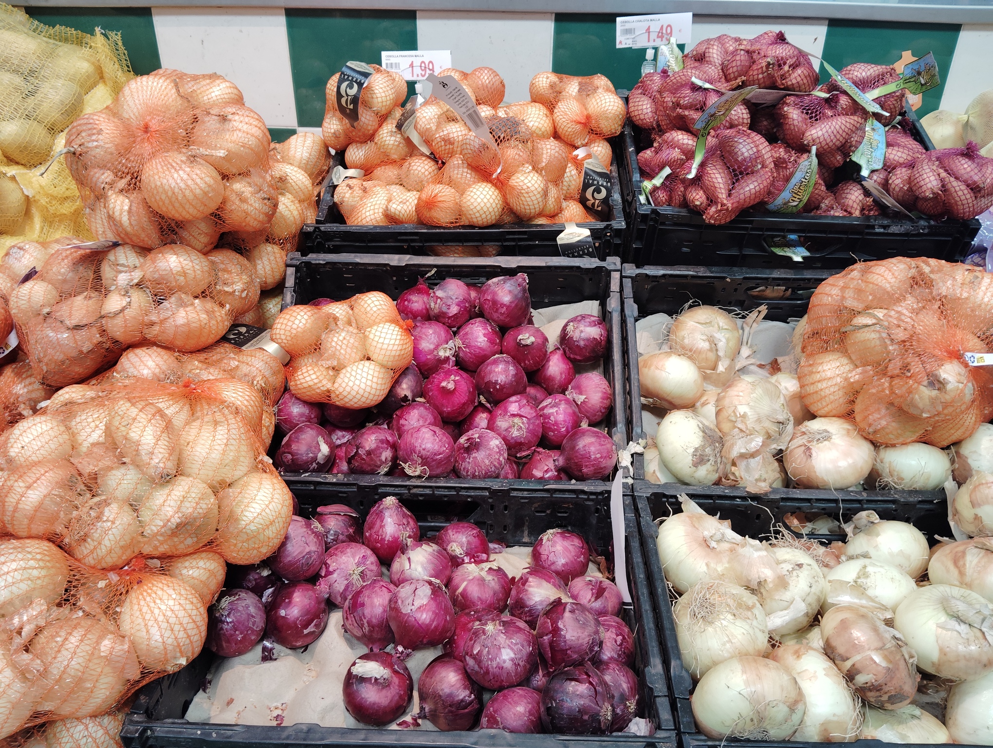 cebollas en supermercado